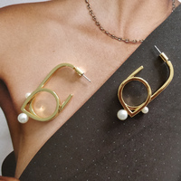 Jacithe Modern Line Art Earrings