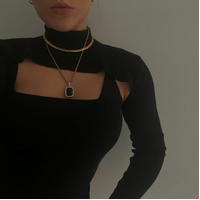 De Vivre Noir Pendant Necklace 
					
