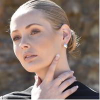 La Lumiere Modern Cocoon Earrings (Silver) image