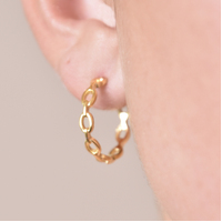 Vida Minimalist C Chain Earrings (Gold Vermeil) image