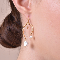 Everleigh Gold Pearl Arch Earrings image