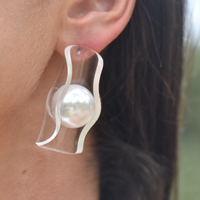 Oceane Pearl Pod Earrings image