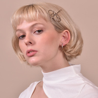 Cora Modern Fashionista Hair Clip image