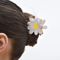 Daisy Hair Claw image