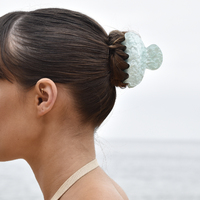 Everlee Aqua Shimmer Hair Claw - Medium