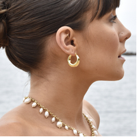 Avalynn Classic Hoop Earrings (Gold)