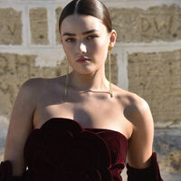 Lucian Gold Heart String Earrings