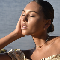 Adalyn Star-engraved Chunky Hoop Earrings (Gold)