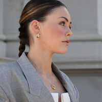 Tate Sculptural Huggie Hoop Earrings (Gold)