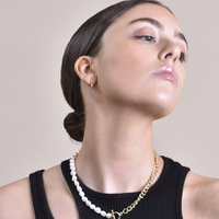 Loki Minimalist U Huggie Earrings (Gold)