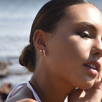 Gabriela Diamante Enamel U Huggie Earrings (Green)