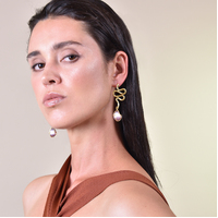 La Déesse Artisan Cats Eye Stone Drop Earrings