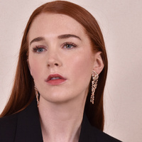 Aracelia Glamour Walk Statement Earrings