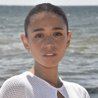 Femi Classic Heart Huggie Earrings (Gold)