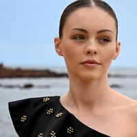 Libra Artisan Zirconia Pavé Stud Earrings (Gold)