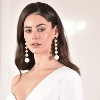 Daphne Oversized Pearl String Earrings