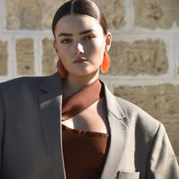 Raya Bold Arc Resin Drop Earrings (Sunset Peach)