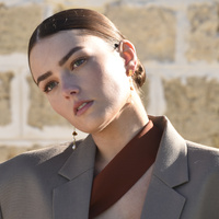 Apri Aesthetic Rose Pearl Drop Earrings (Gold)