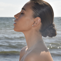 Dorita Dainty Zircon Bow Earrings