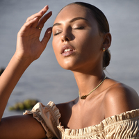 Amaryllis Twin Flame Curved Earrings (Gold)