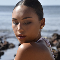 Alanna Diamante Curve Stud Earrings (Gold)