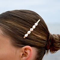 Lulu Freshwater Pearl Hair Clip