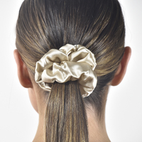 Laurie Mulberry Silk Scrunchie (Champagne)