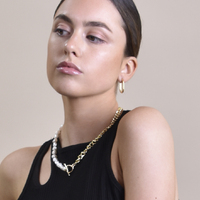 Abel Minimalist U Huggie Earrings (Gold)