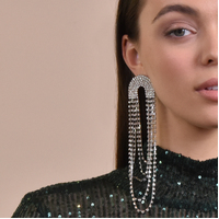 Aelda Oversized Catwalk Earrings (my ears are pierced)