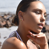 Gabriela Diamante Enamel U Huggie Earrings (Pink)