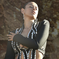 Darya Artsy Wave Earrings (Clear)