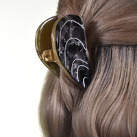 Margo Oyster Shell Resin Hair Claw