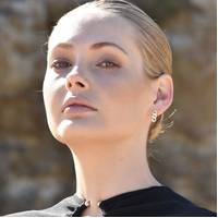 Lucie Modern Muse Dainty Chain Earrings