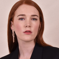 Aracelia Glamour Walk Statement Earrings