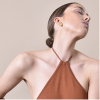 Imani Solid Sculpture Stud Earrings (Gold)