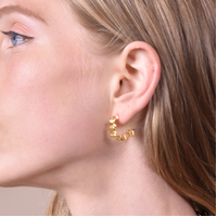 Avani Art Deco Wavy Hoop Earrrings (Gold Vermeil)