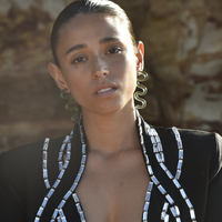 Darya Artsy Wave Earrings (Green)