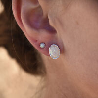 Lue Dainty Opal Stud Earrings (Silver)