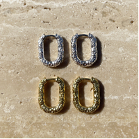 Elma Textured Dainty Huggie Earrings - Silver