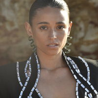 Darya Artsy Wave Earrings (Green)