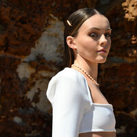 Meret Rose-hue Freshwater Pearl Hair Clip