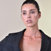 Dainty Alpaca Pendant Necklace - Gold
					