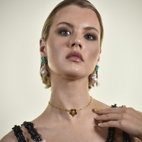 Lamea Flower Toggle Link Chain Choker Necklace
					