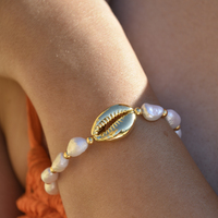Lunette Coastal Soul Natural Pearl Bracelet
					