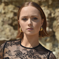 Della Curved Bowl Earrings (Gold)