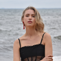 Arabella Rouge Beaded Earrings (Ears: My ears are pierced)
					