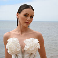 Haven Artisan Sculptured Heart String Earrings (Silver)