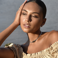 Amaryllis Twin Flame Curved Earrings (Silver)