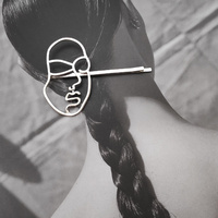 Cora Modern Fashionista Hair Clip