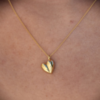 Kindred Heart Pendant Necklace (Gold)
					
